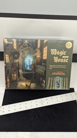 Rolife Magic House LED Creative Book Nook 3D Bookends TGB03 New 3