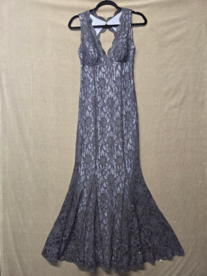 Morgan & Co Silver Gray Glitter Lace Mermaid Prom Gown V-Neck Open Back Size 6 2