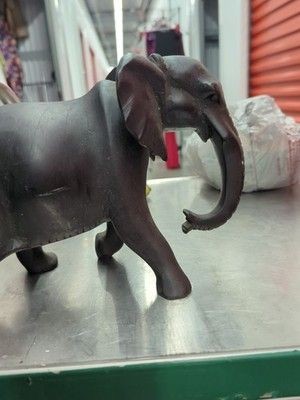 Hand Crafted wooden carved Elephant Statue Sculpture in Rosewood for Decoration 4