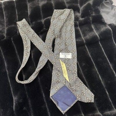 Valentino Silk Tie Mens Diamond Pattern Cravatte Hand Made Italy Classic Necktie