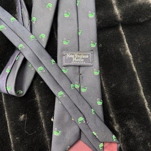 New England House Mens Preppy Whale Novelty Necktie Pre-Owned Made USA 2