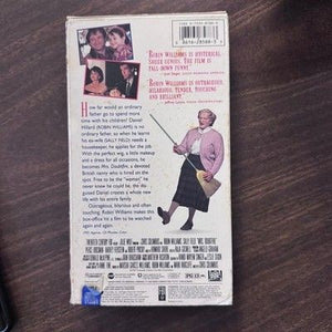 Mrs Doubtfire VHS Movie Tape Comedy Robin Williams Sally Field Good Condition 2