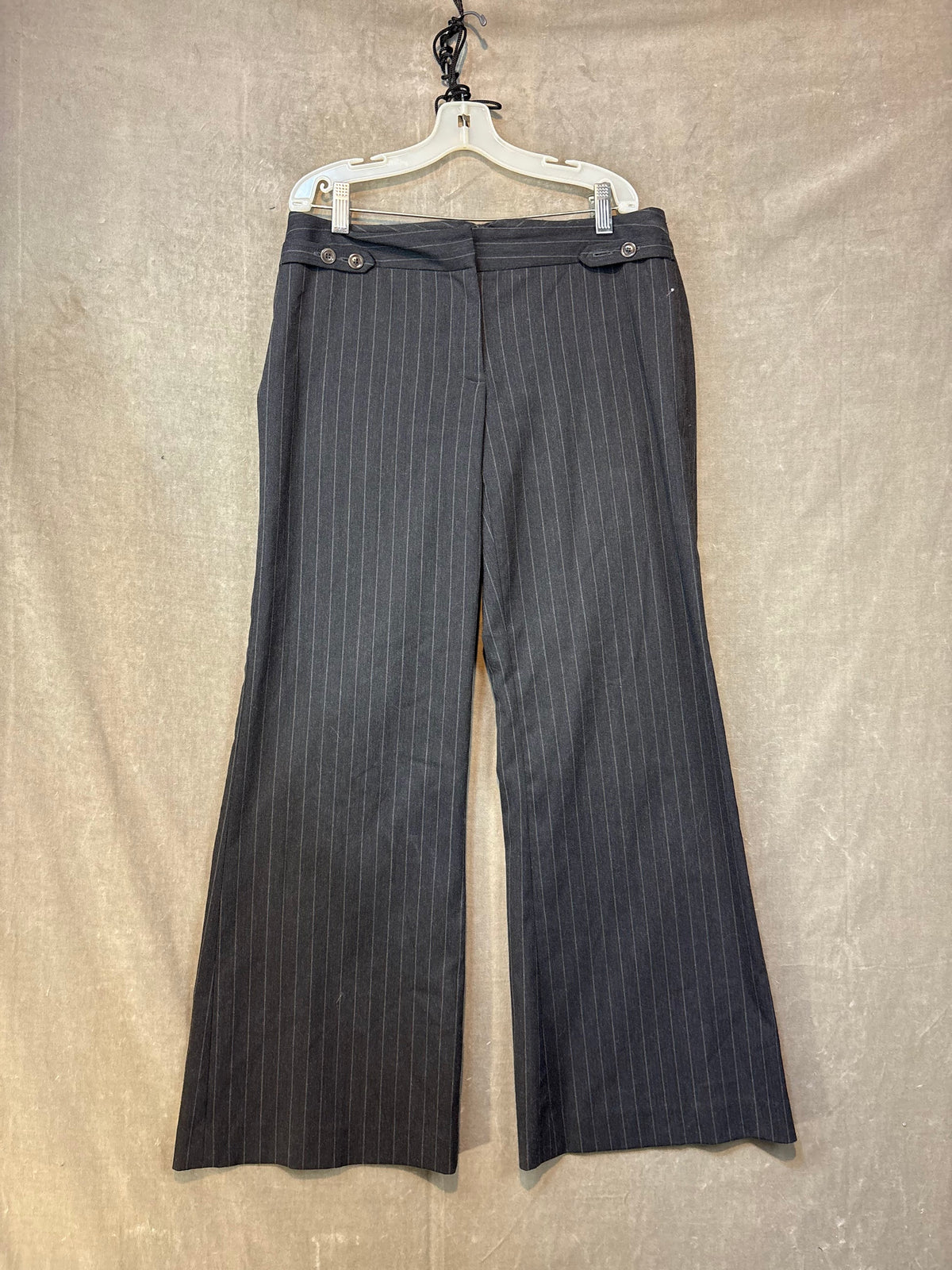 NINE WEST Dress Pants Dark Gray Light Gray Pinstripes Size 4P Good Condition