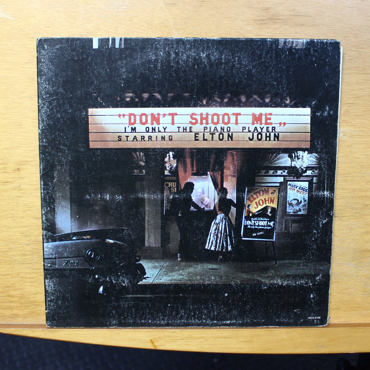 Elton John DON'T SHOOT ME I'M ONLY THE PIANO PLAYER LP MCA RECORDS MCA-2100