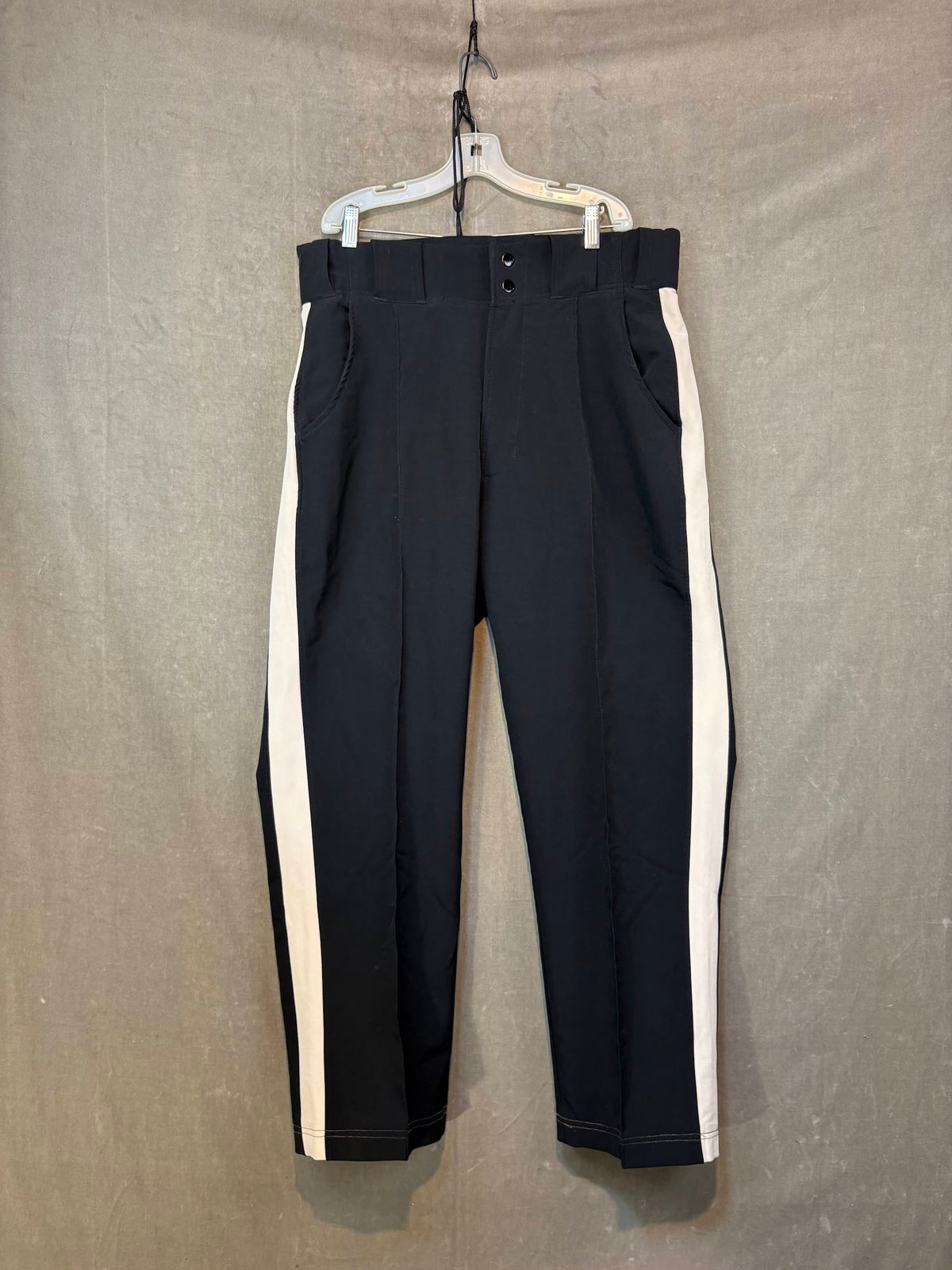 SMITTY Men's Black White Side Stripe Referee Umpire Pants Size 34 Gently Used