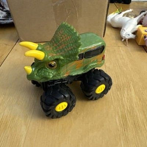 Monster Jam Green Dragon Truck 1:64 Die-cast w/Silver Rims 2019 SPIN MASTER 3