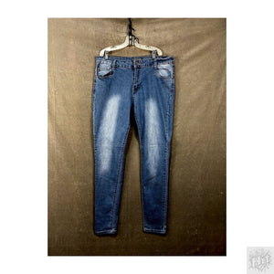 GIRL VIVI Straight Women's Jeans Size 5 Medium Wash Distressed 1