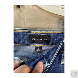 Free Assembly Straight Women's Jeans Size 16 Medium Wash 2