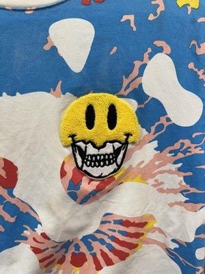 Makobi Shirt Mens XL Multicolor Smiley Face Graphic Embroidered Streetwear Tee P