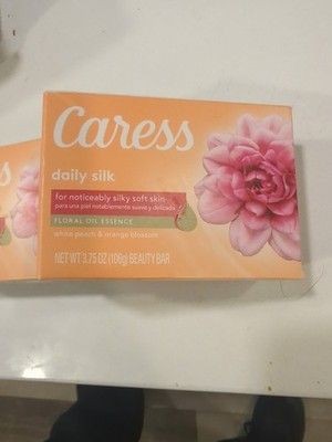 2 Bar Caress Daily Silk Bar Soap Floral Oil Essence White Peach & Orange Blossom