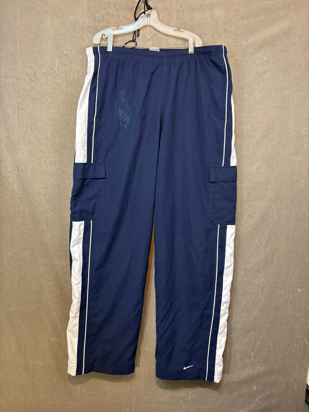 Nike Men's Navy White Colorblock Cargo Track Pants Mesh Lined Size XL