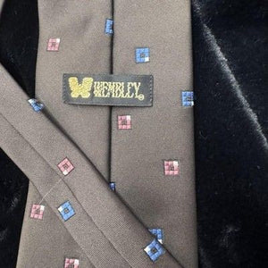 Vintage Wembley Tie Mens Square Pattern Necktie Made USA Classic 90s 3