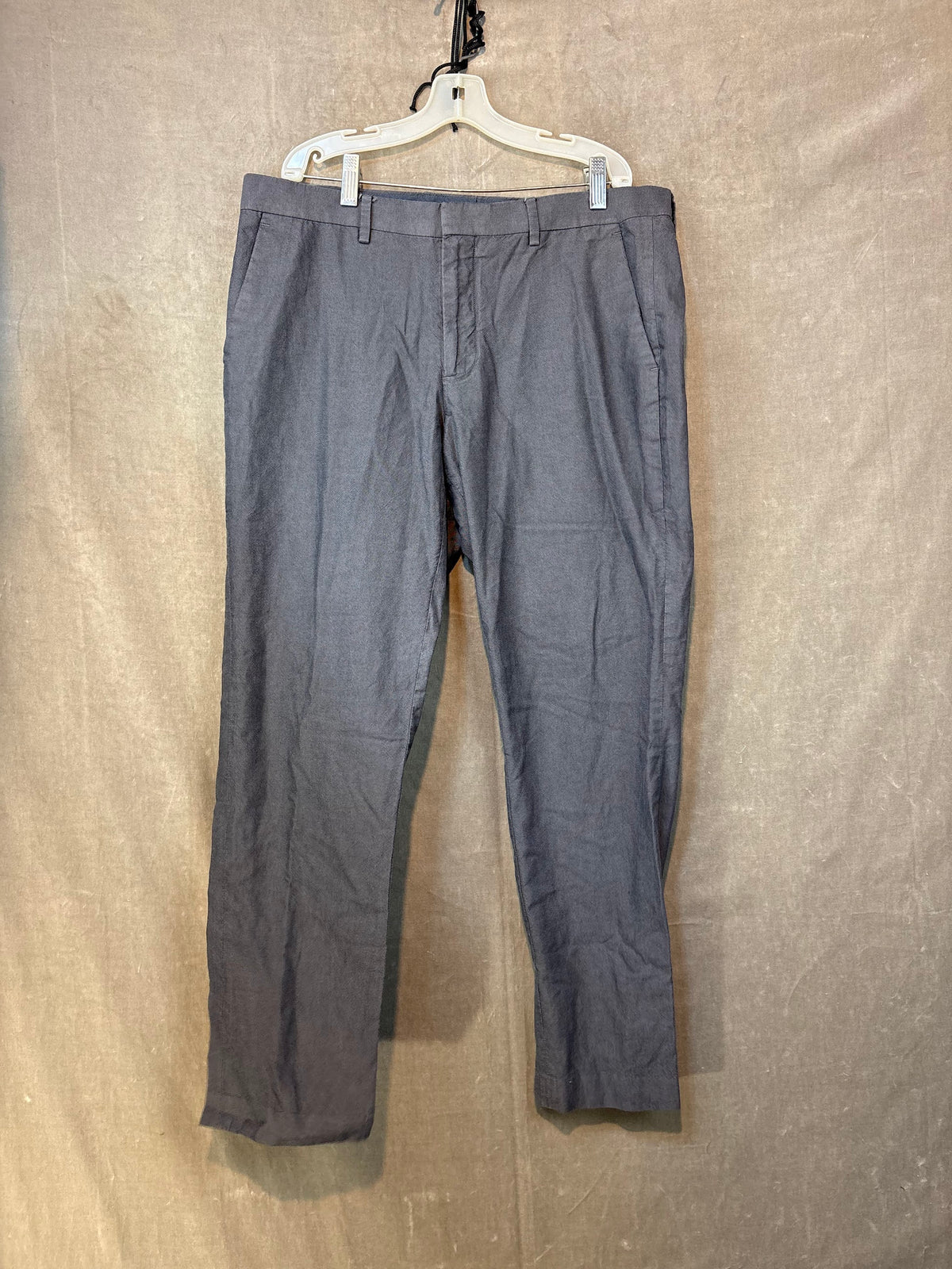EXPRESS Dress Pants Gray 32 x 30 100% Cotton Good Condition Light Creasing