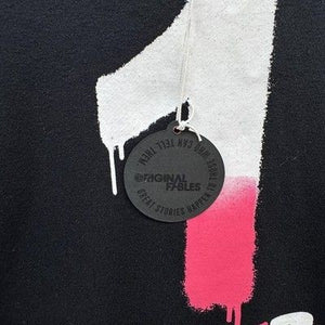 Fables Sweatshirt Mens Medium Black Unified Race Graphic Crewneck New With Tags 3