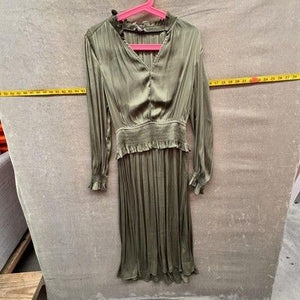 Current Air Dress Womens XS Green Pleated Long Sleeve Smocked Waist Ruffle Midi 1