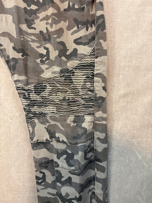 FIRE & RAIN Cargo Pants Camouflage Gray Black White Size 34x32 Good Condition 4