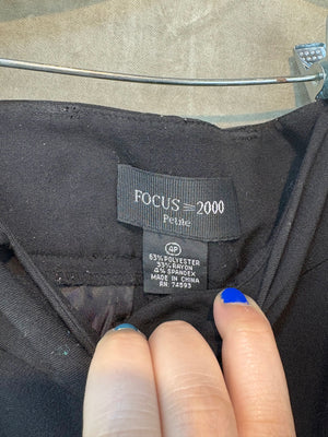 FOCUS=2000 Dress Pants Black Size 4P Good Condition Stretch Fabric 2