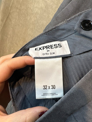 EXPRESS Dress Pants Gray 32 x 30 100% Cotton Good Condition Light Creasing 2