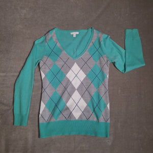 NEW YORK & COMPANY Women Sweater Teal Argyle V-Neck Pullover Size S Gently Used 1