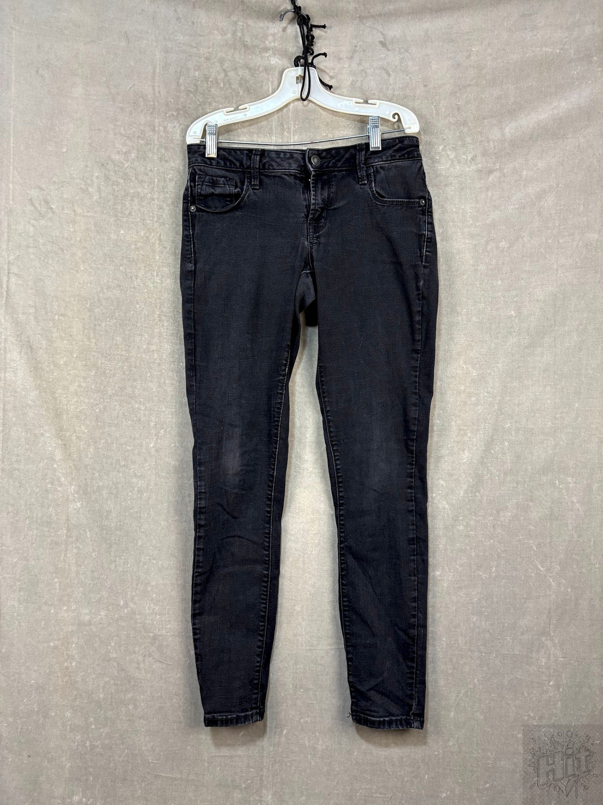 Black Skinny Jeans with Classic Five-Pocket Design