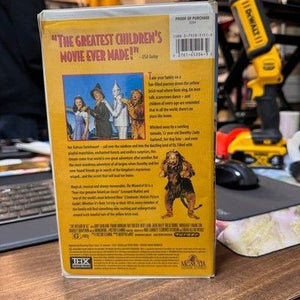 The Wizard of Oz VHS Movie MGM UA Family Entertainment Classic Film 1