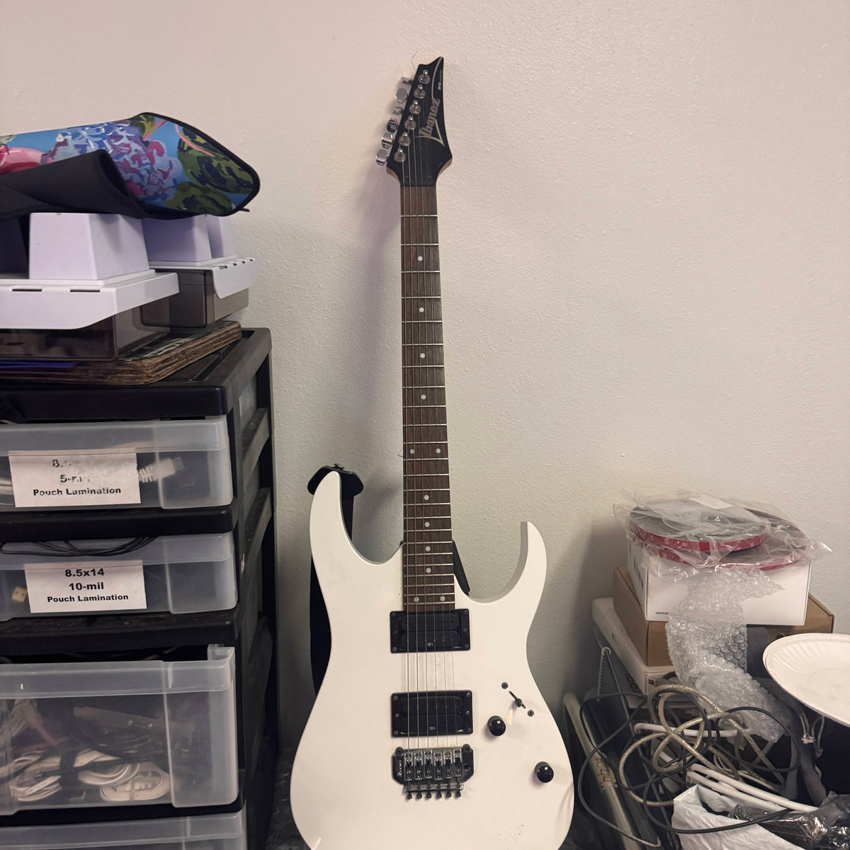 Ibanez White Ibanez RG Series Electric Guitar with Black Headstock