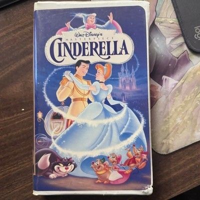 Walt Disney Cinderella VHS Movie Classic Animated Film 1995 Good Condition