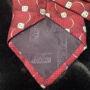 Roundtree & Yorke Tie Mens Burgundy Red Silk Geometric Pattern Handmade Classic 3