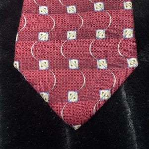 Roundtree & Yorke Tie Mens Burgundy Red Silk Geometric Pattern Handmade Classic 4
