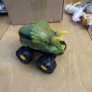 Monster Jam Green Dragon Truck 1:64 Die-cast w/Silver Rims 2019 SPIN MASTER 1