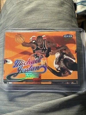 MICHAEL JORDAN 1998/99 Fleer Ultra HOLO FOIL #85 DUNKING BULLS HOF SP RARE 3