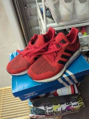 ADIDAS ORIGINALS SWIFT RUN J SCARLE/C BLACK/FTWWHT Size 6 EF5939 2