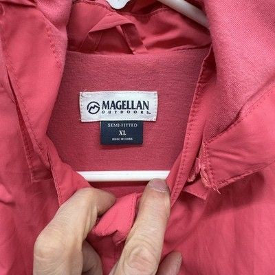 Magellan Outdoors Mens XL Pink Hooded Windbreaker Semi-Fitted Half Zip Pre-Owned