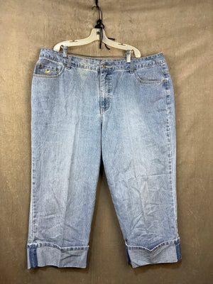 Gloria Vanderbilt Women's Jeans Size 10 Light Wash Cropped Relaxed Fit Pre-Owned 1