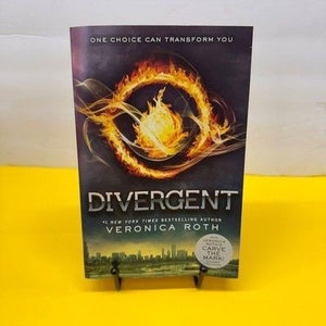 Divergent Veronica Roth Paperback Book 1 YA Dystopian Sci-Fi Carve the Mark 2