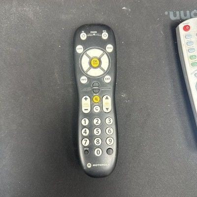 Motorola Remote Control URC-2068BC1-R Used Tested Working