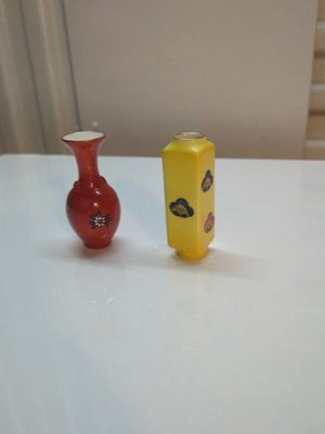 ANTIQUE JAPANESE MEIJI PAINTED POTTERY MINIATURE VASES 9CM 1