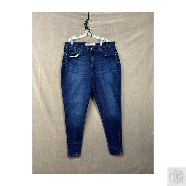 Levi's High Rise Curvy Skinny Women's Jeans Size 8 Dark Wash